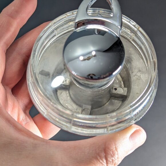 William Bounds Vintage Nut Twister, Chrome Nutmeg Spice Grinder, in Original Box - Picture 4 of 12